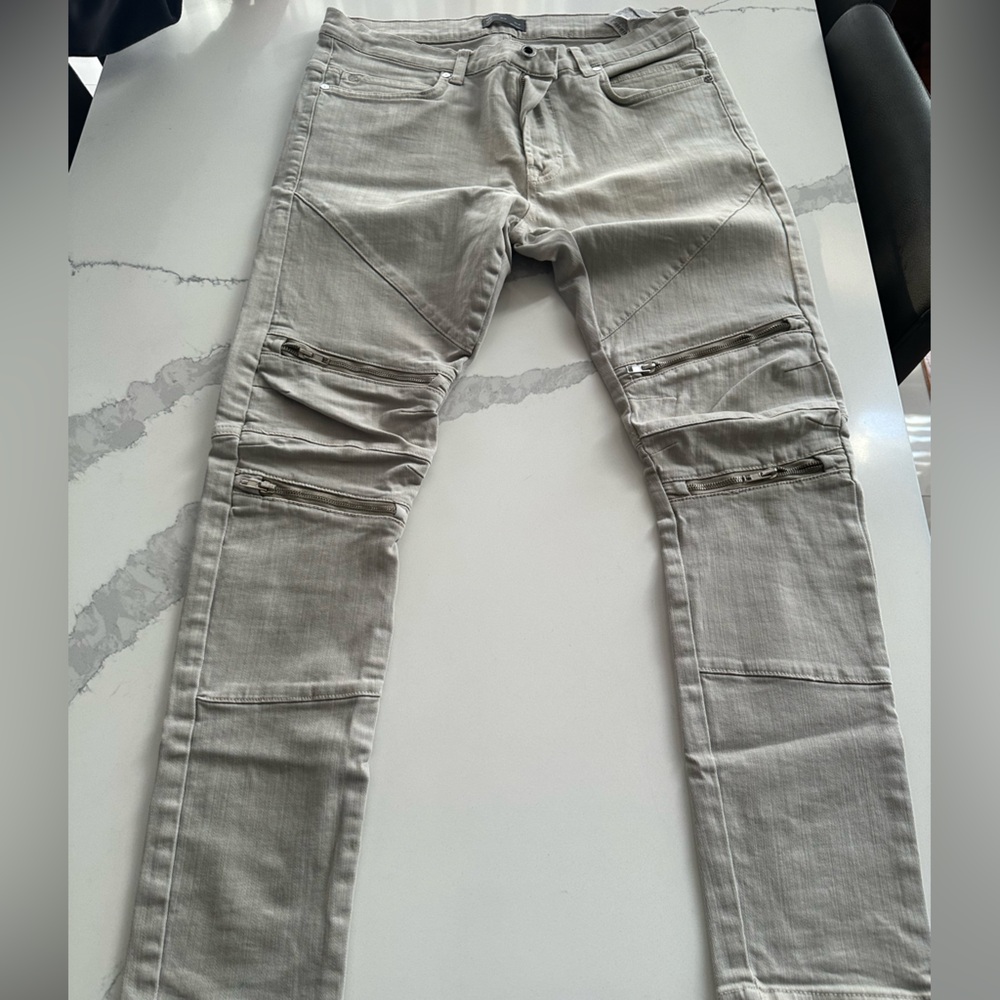 Zara jeans